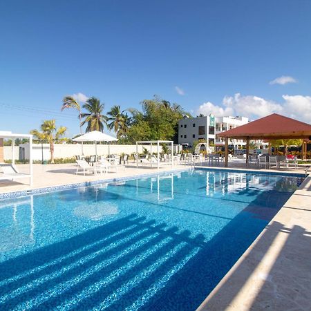 Habana Hotel Y Restaurante Higüey Kültér fotó